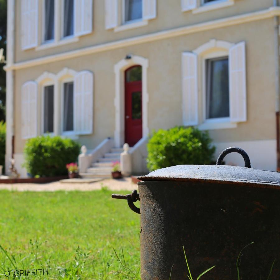 Bed and Breakfast Maébrilu Camargue Provence Salin-de-Giraud Exterior foto